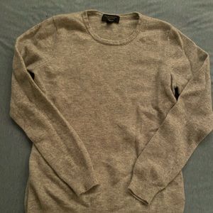 Gray Cashmere sweater Size M